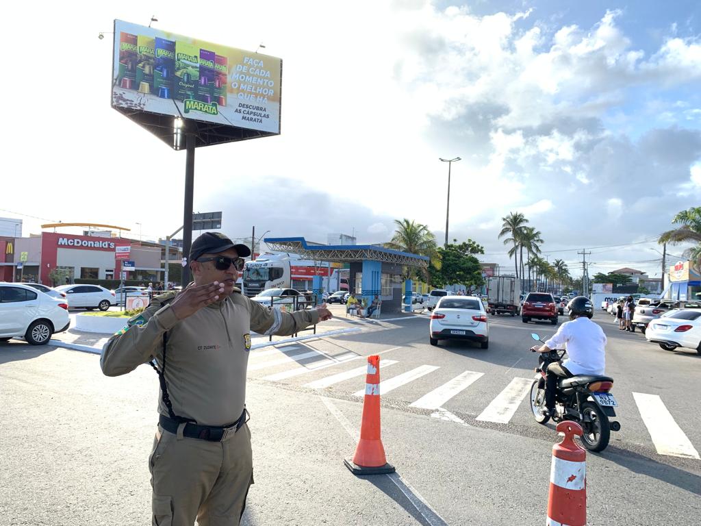 Projeto Verão 2023: SMTT orienta população sobre condutas seguras no trânsito - SMTT Aracaju